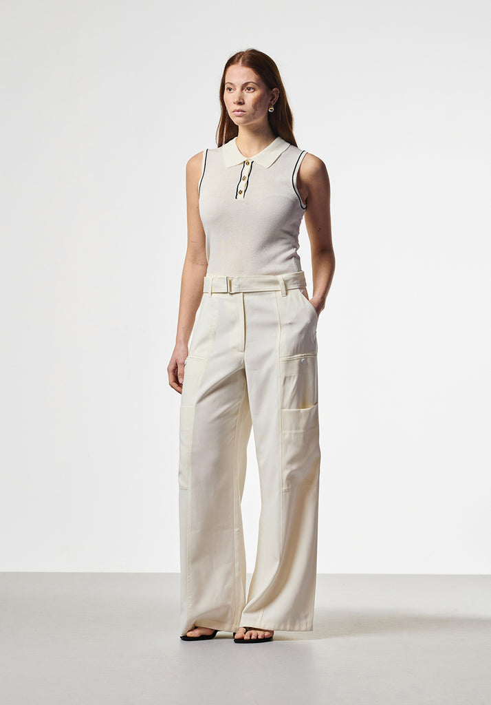 Trousers - The must-have women's trousers – AAIKO