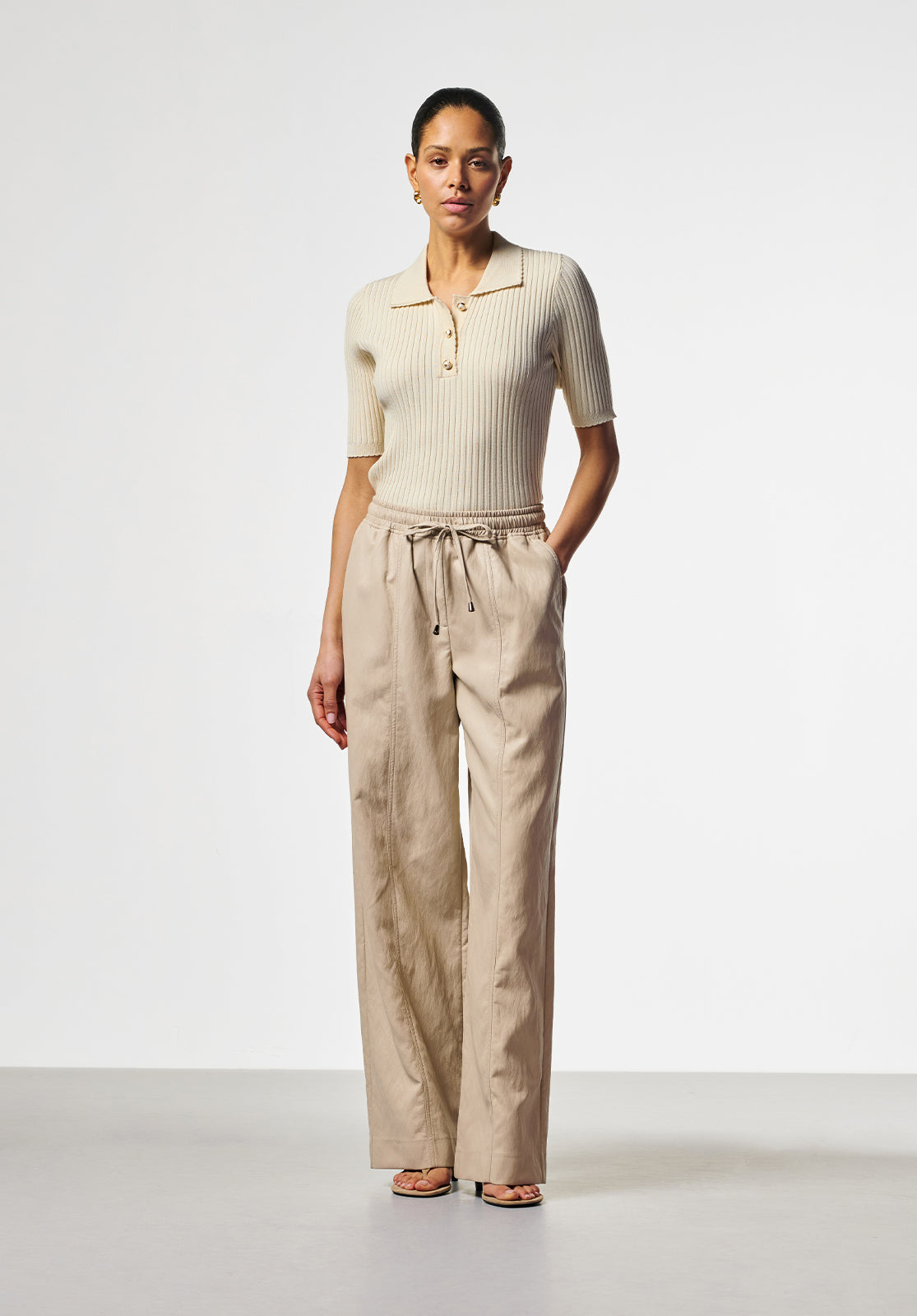 Trousers - The must-have women's trousers – AAIKO